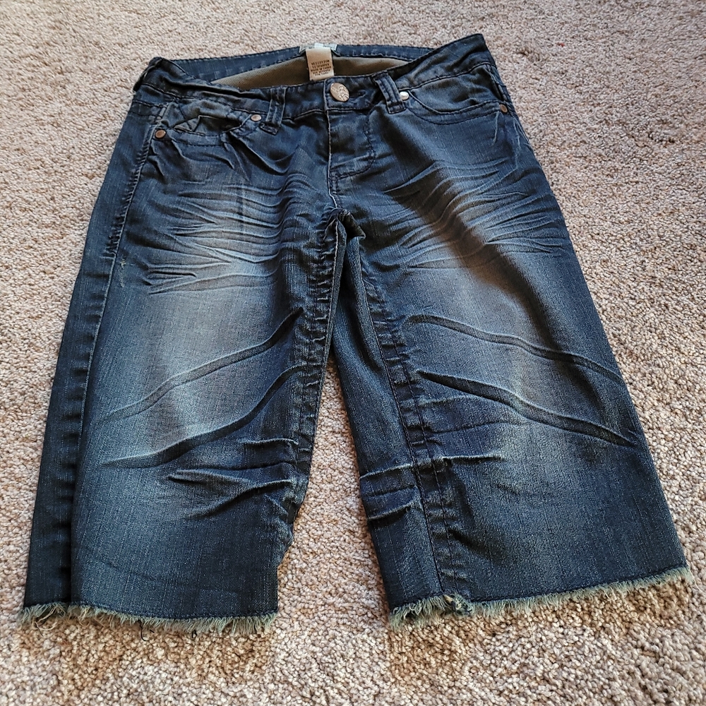 Arden B Distressed Blue Jean Bermuda Shorts Sz 0